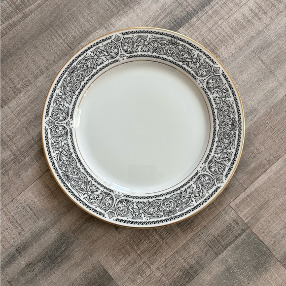 Mikasa Other - Mikasa 10.5 Inch Dinner Plate Brindisi Pattern